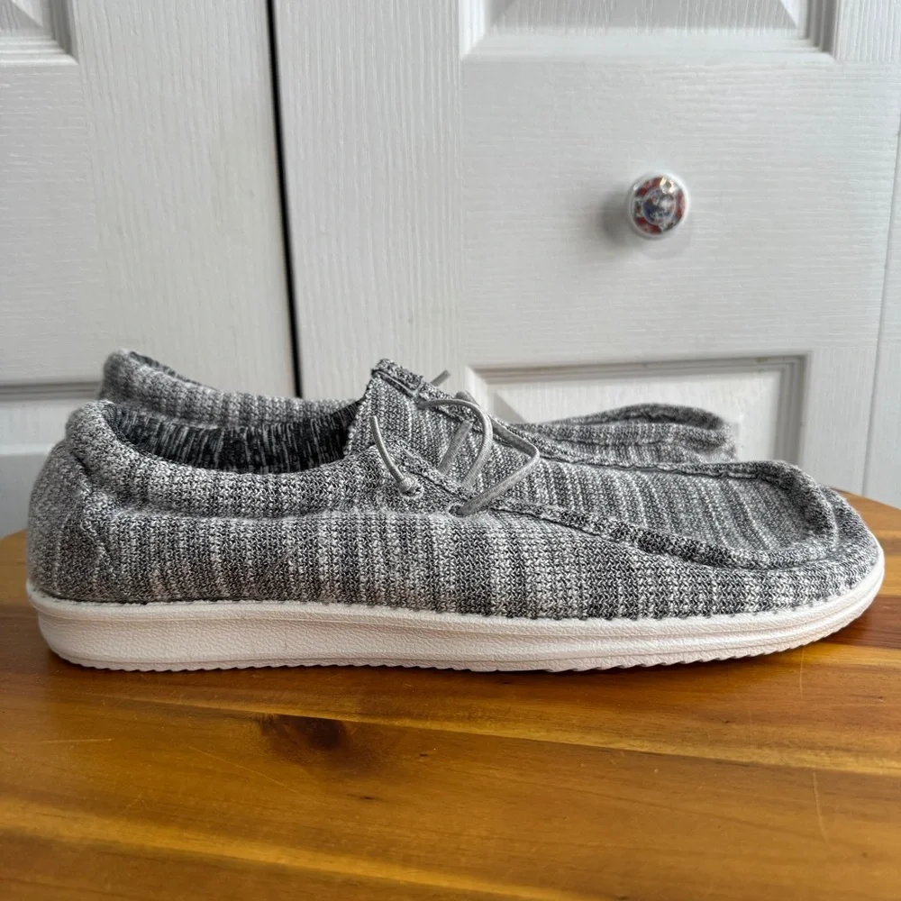 Whitin gray knit slip on shoes EU 44 US 10‎